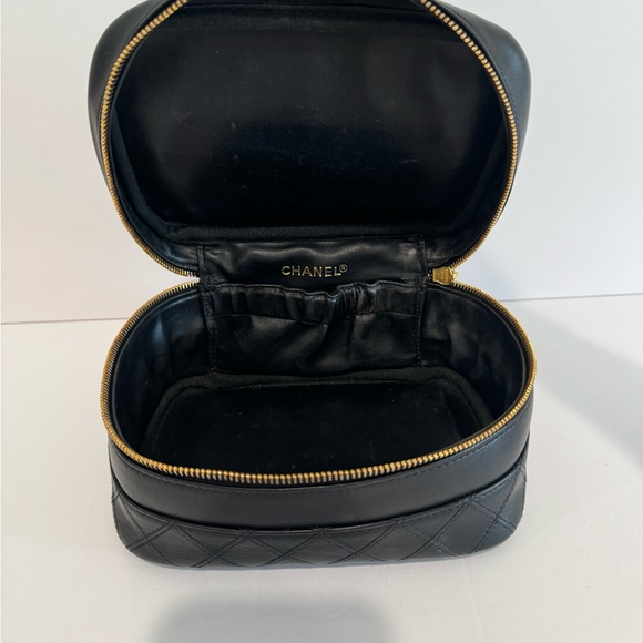 Chanel Lamb Skin Vanity Bag Cosmetic Pouch - Picture 12 of 16